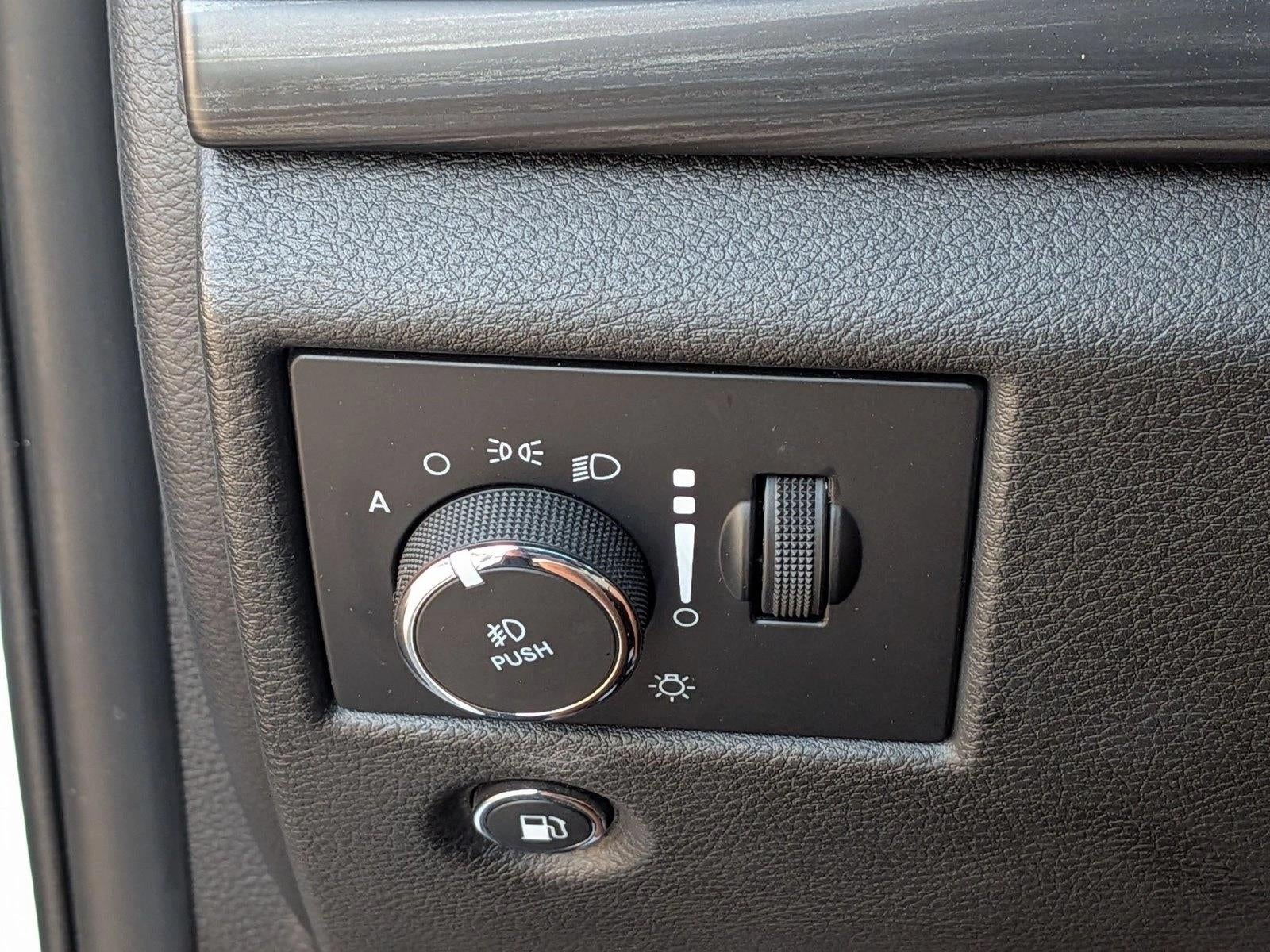 2021 Jeep Grand Cherokee Laredo X 4x4