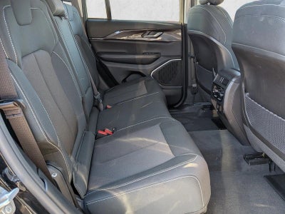 2022 Jeep Grand Cherokee Laredo