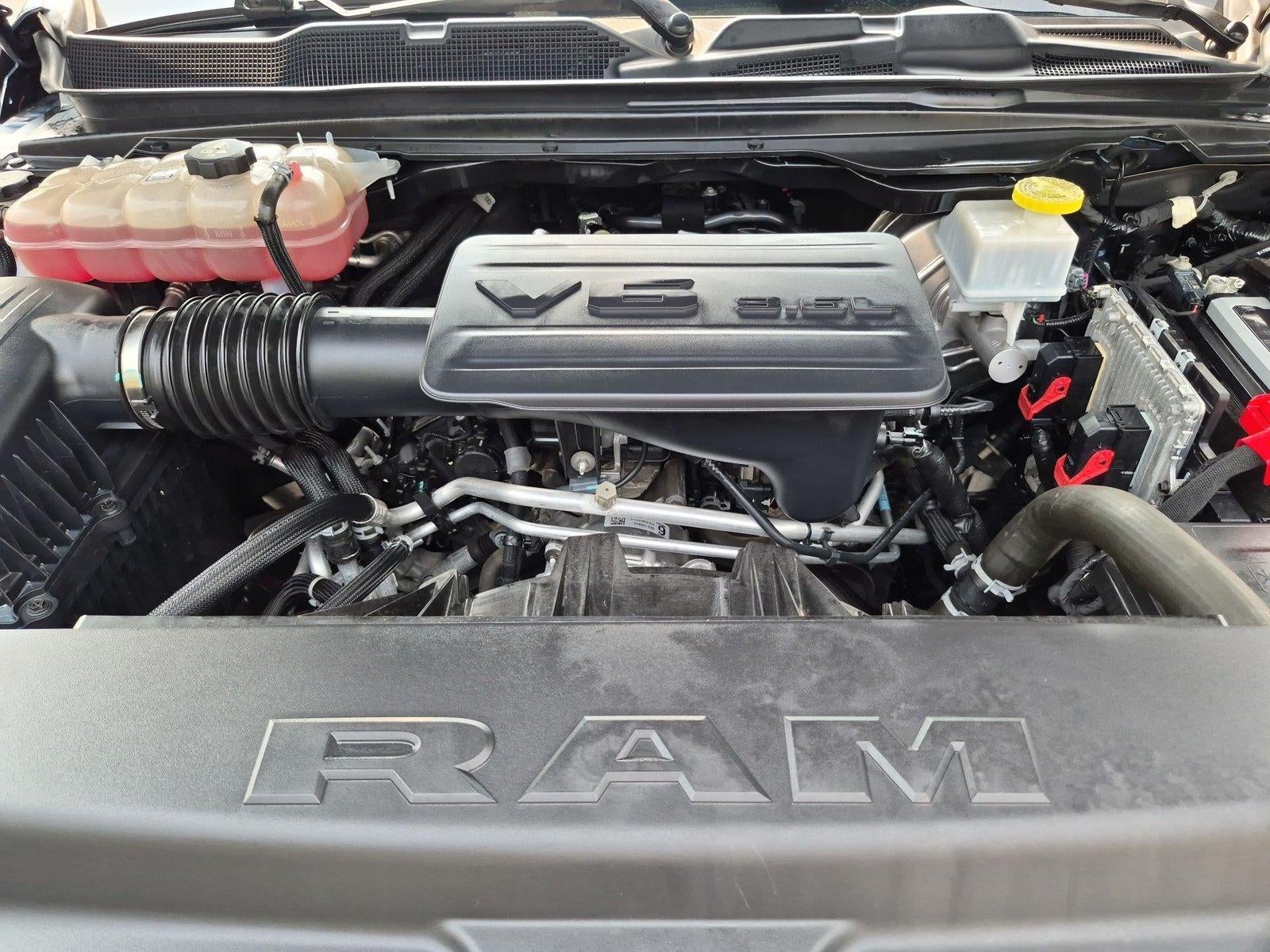 2023 RAM 1500 Big Horn Crew Cab 4x4 5'7" Box