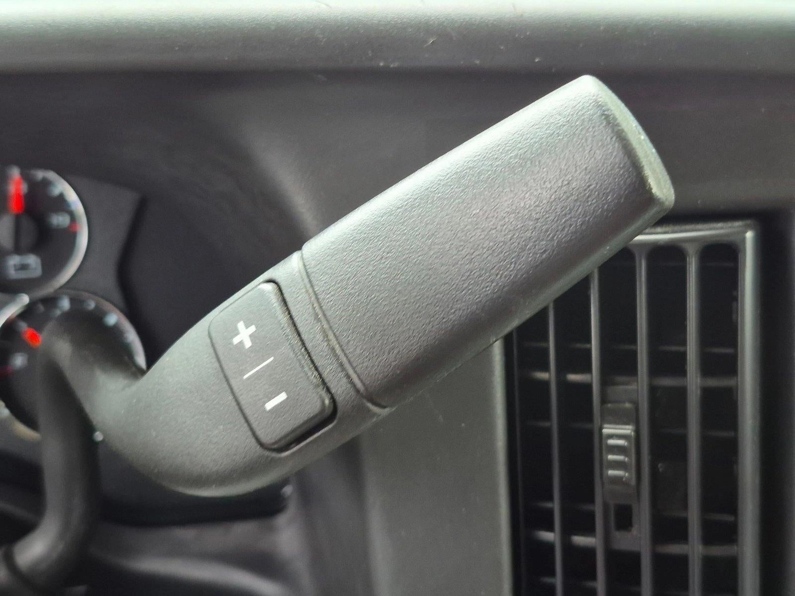 2025 GMC Savana Cargo Base