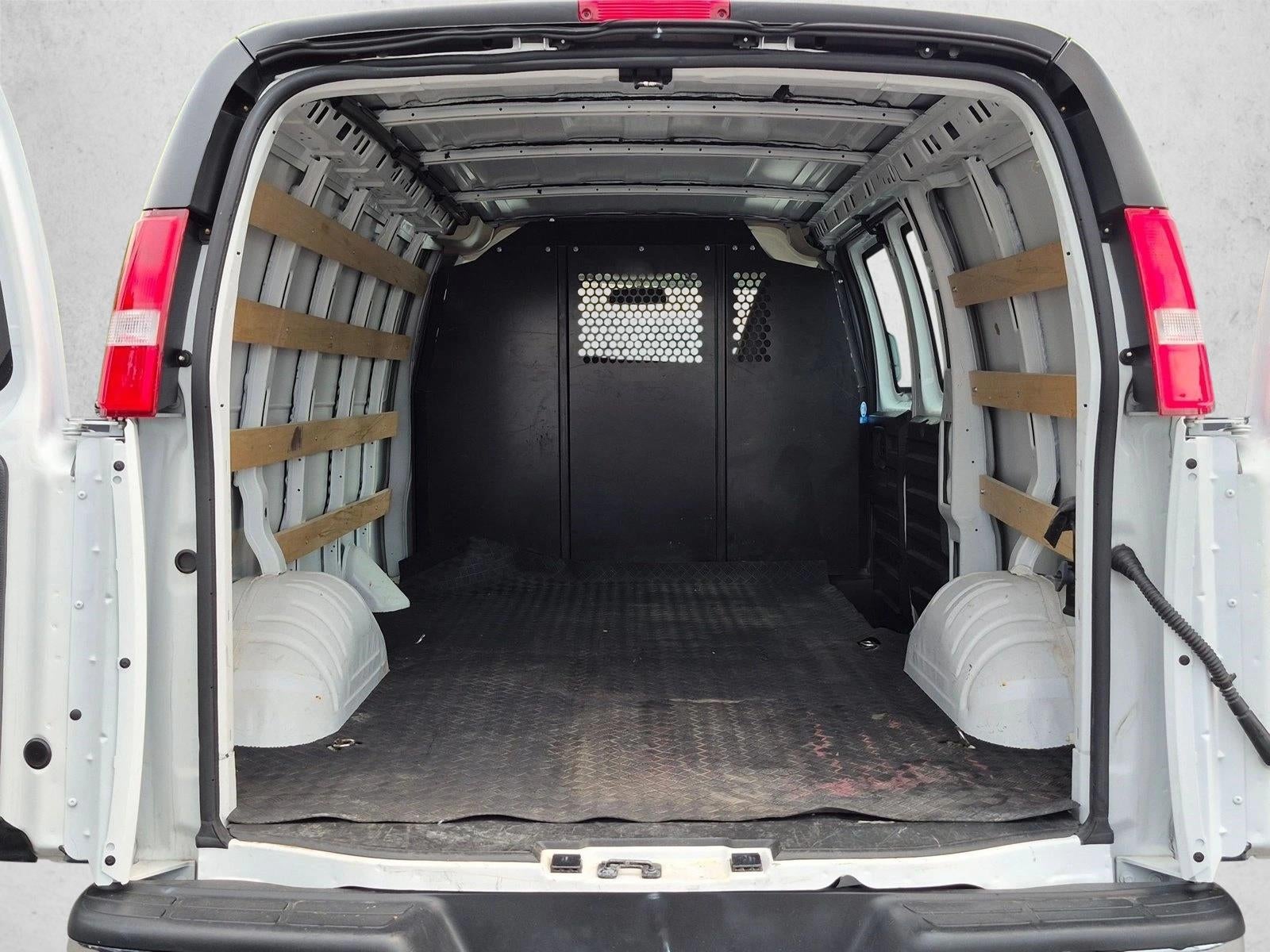 2025 GMC Savana Cargo Base