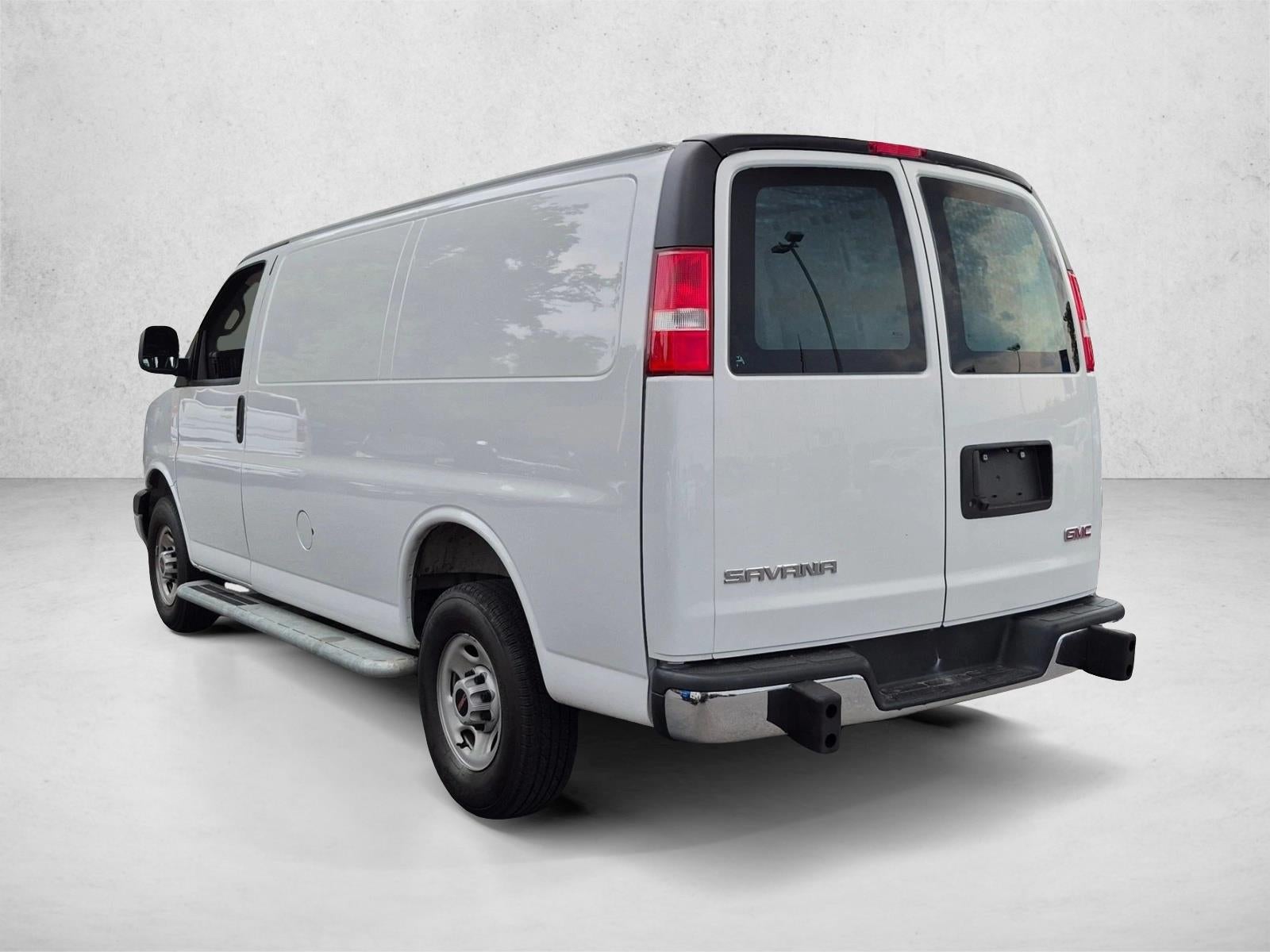 2025 GMC Savana Cargo Base
