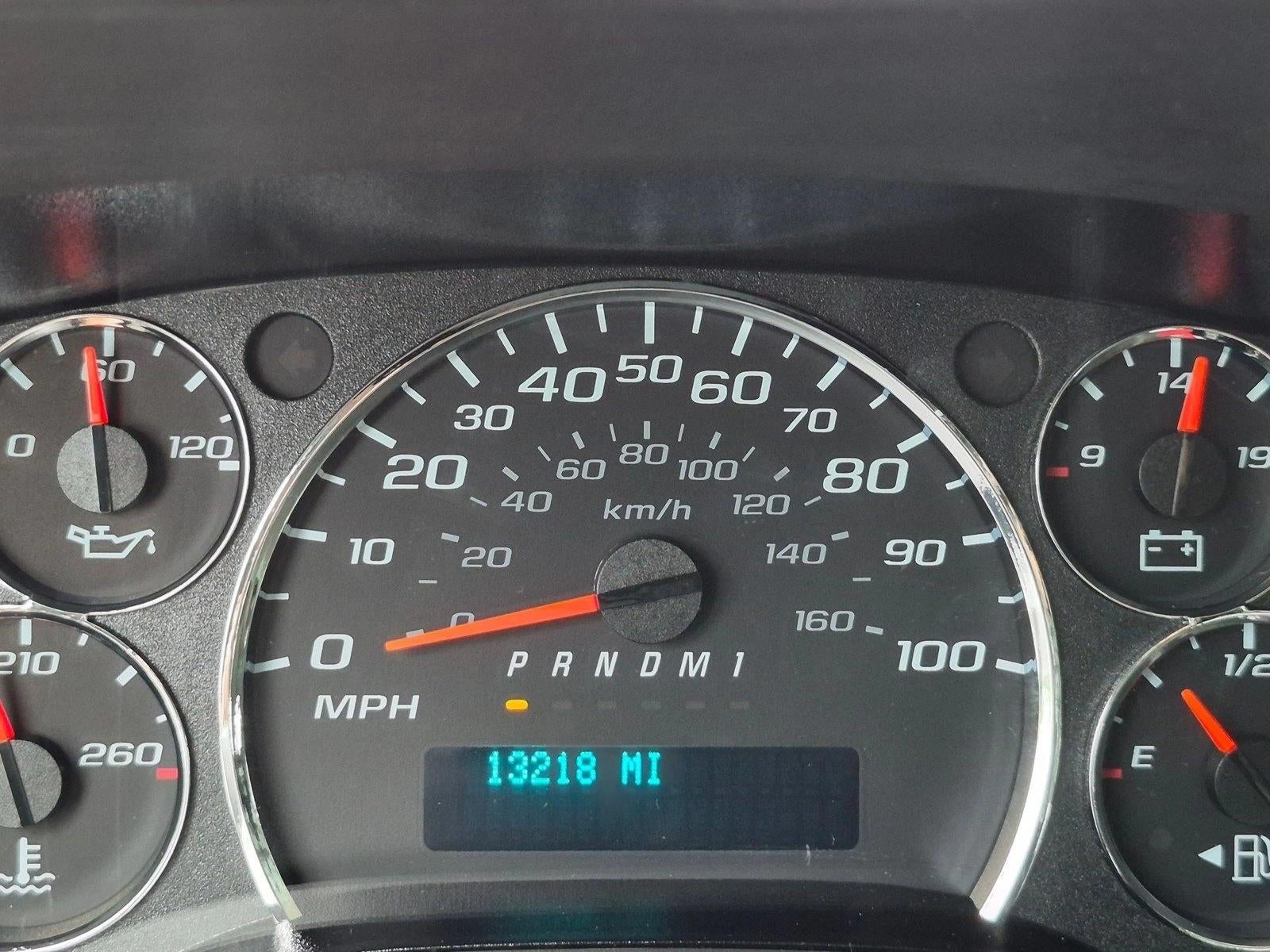 2025 GMC Savana Cargo Base