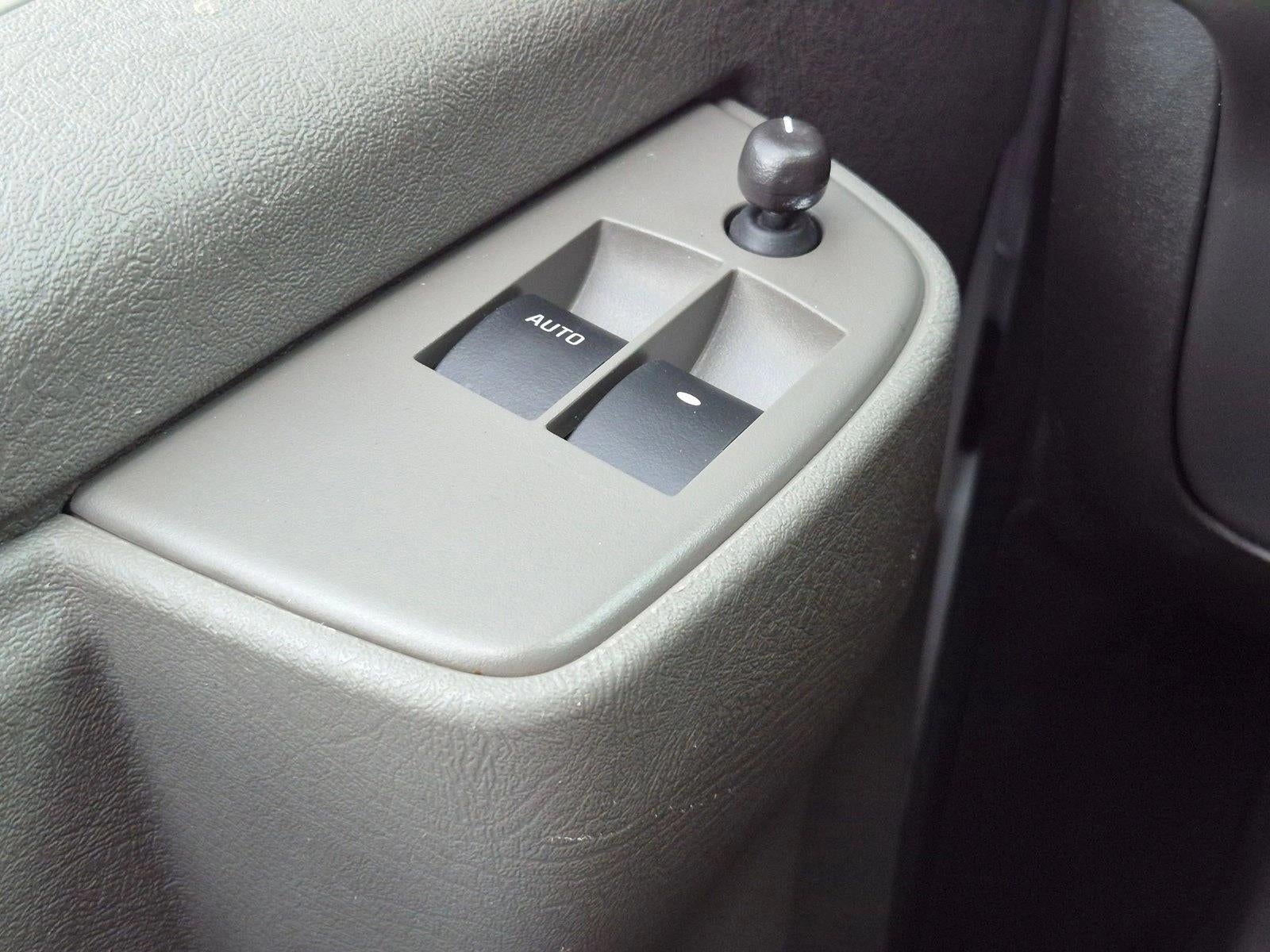 2025 GMC Savana Cargo Base