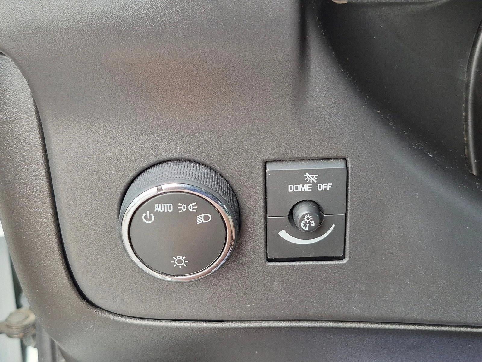 2025 GMC Savana Cargo Base