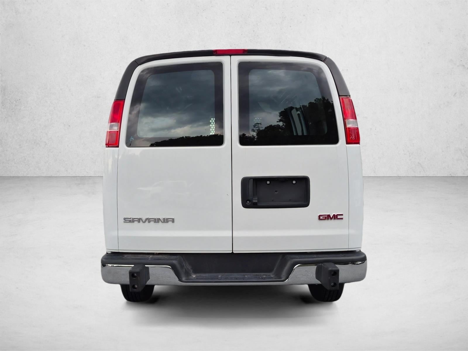 2025 GMC Savana Cargo Base