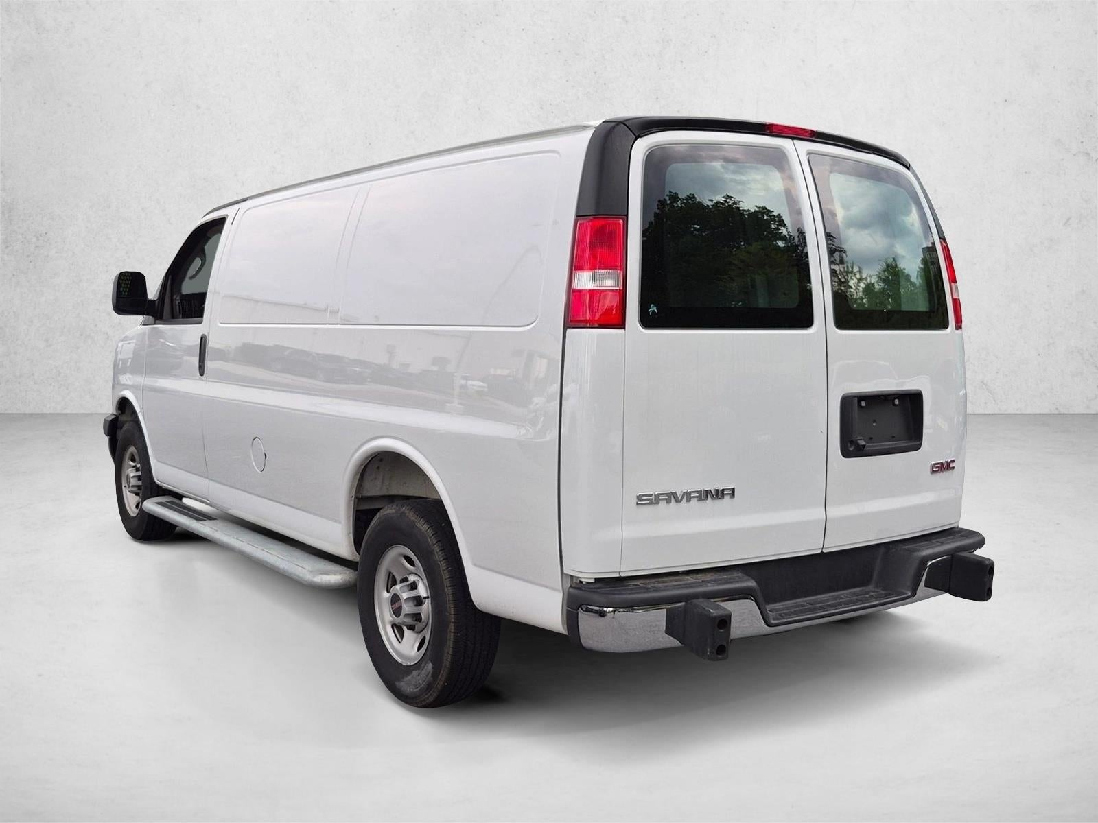 2025 GMC Savana Cargo Base