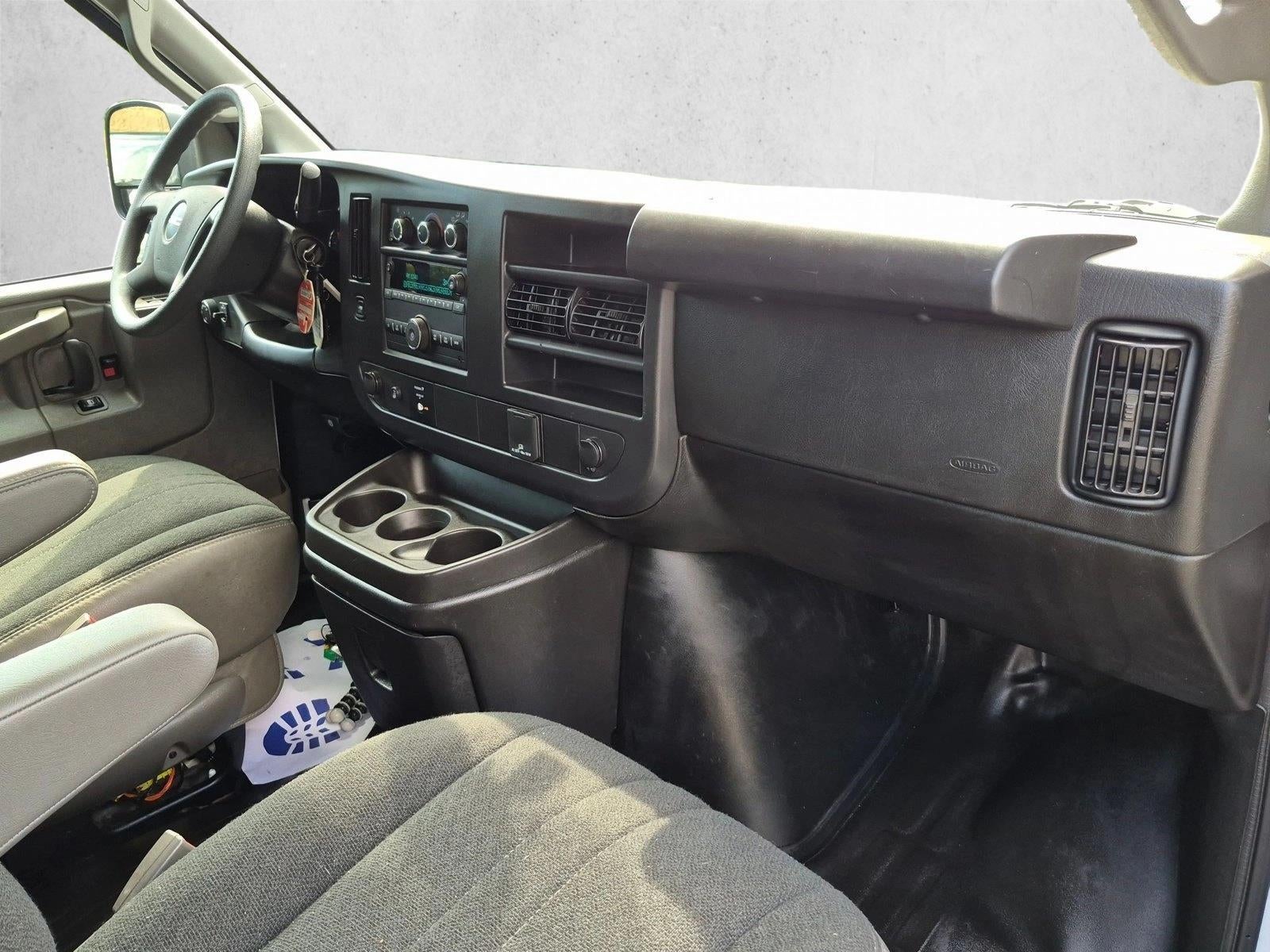 2025 GMC Savana Cargo Base