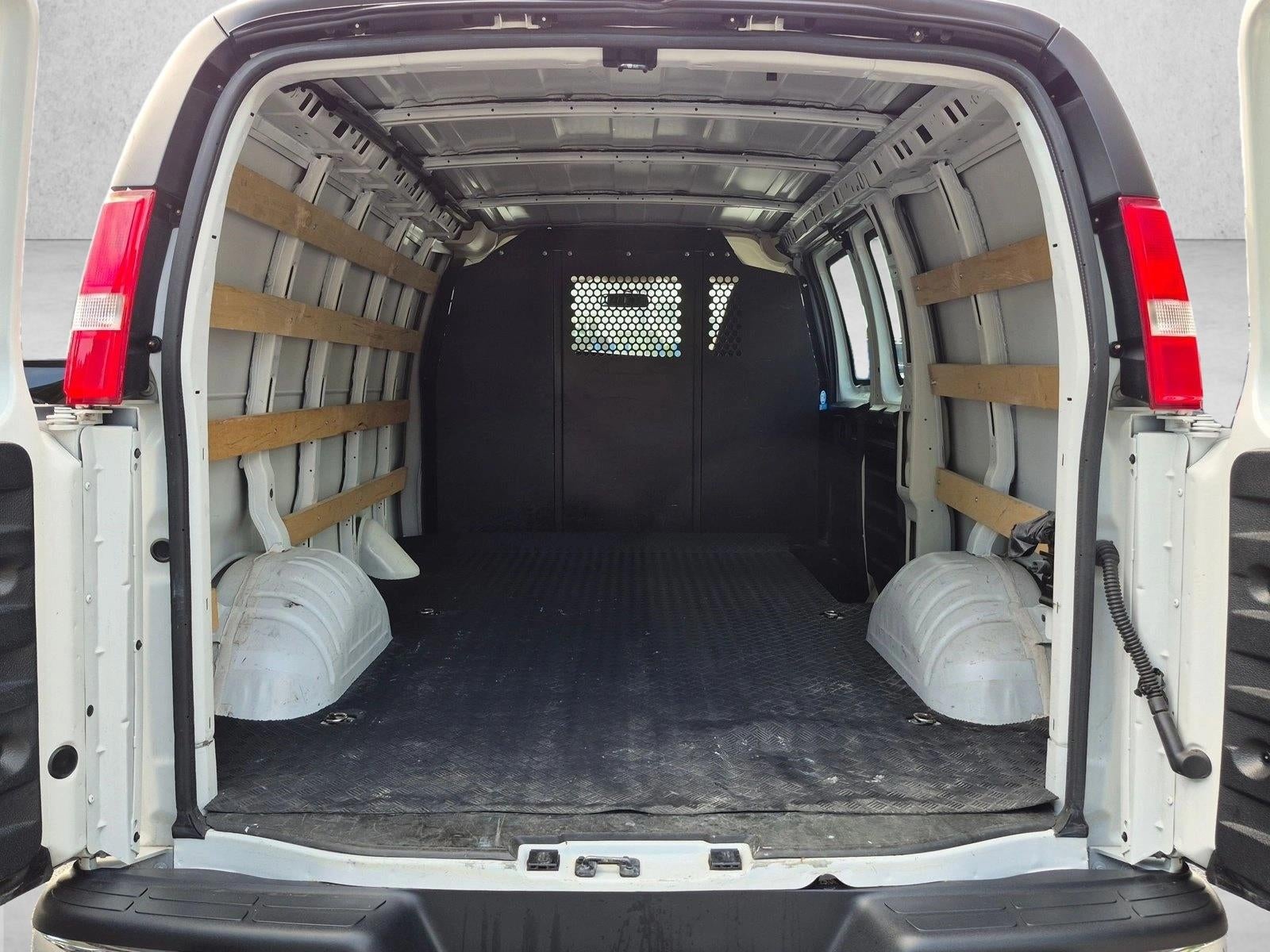 2025 GMC Savana Cargo Base