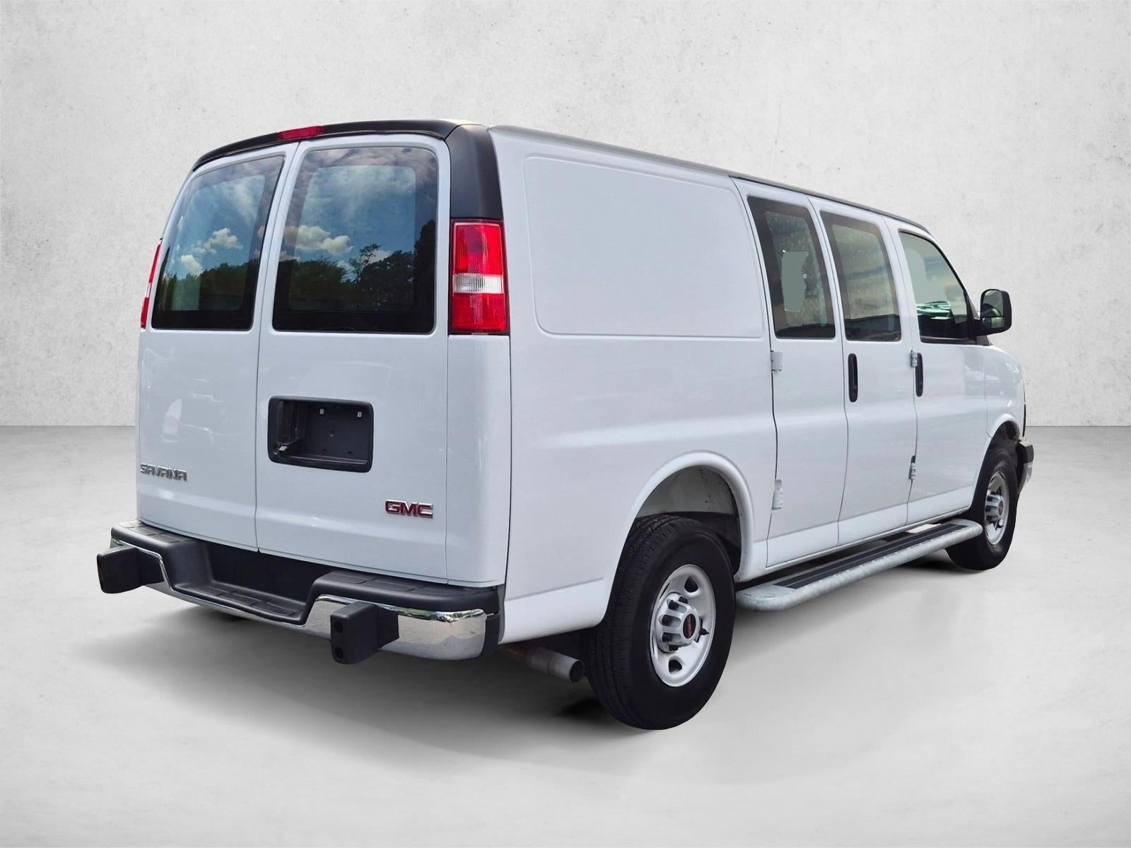 2025 GMC Savana Cargo Base