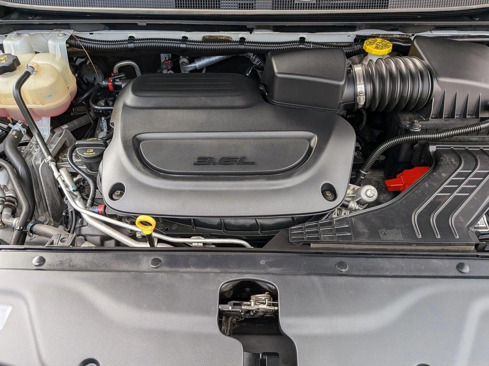 2022 Chrysler Pacifica Touring L