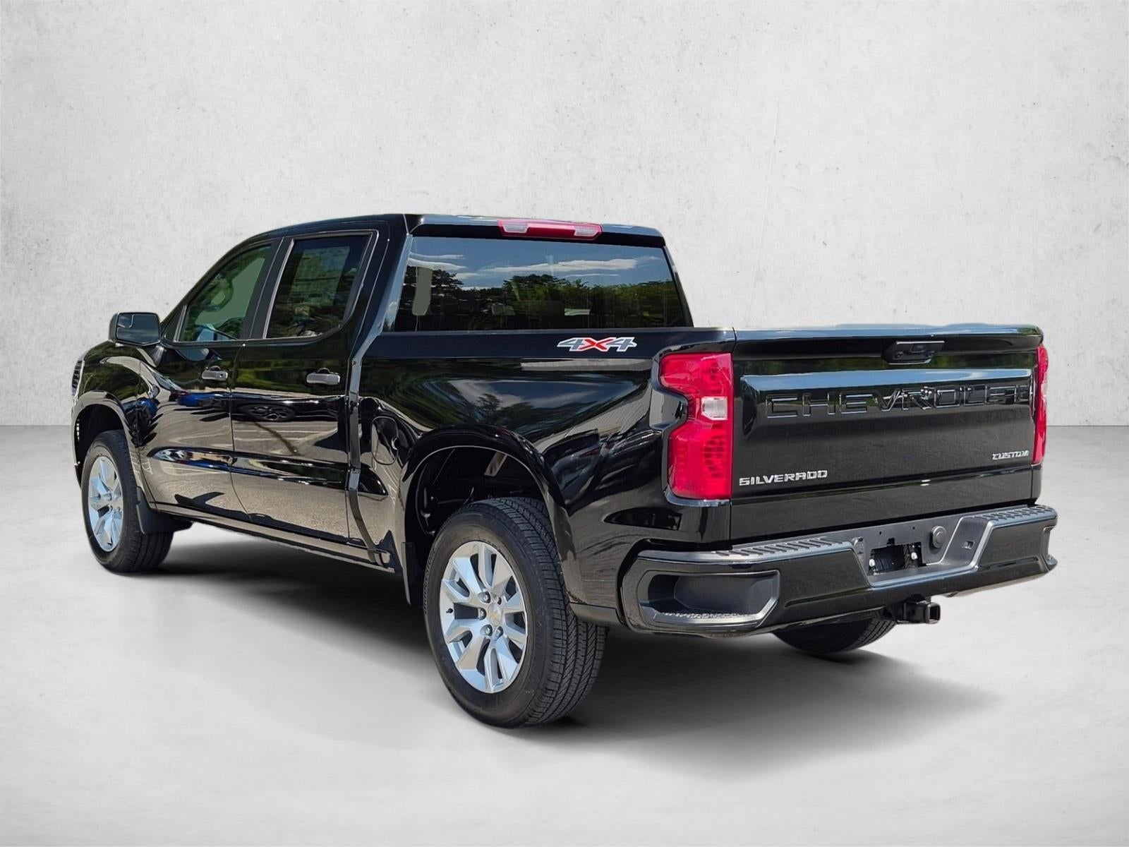 2026 Chevrolet Silverado 1500 Custom - Photo 9
