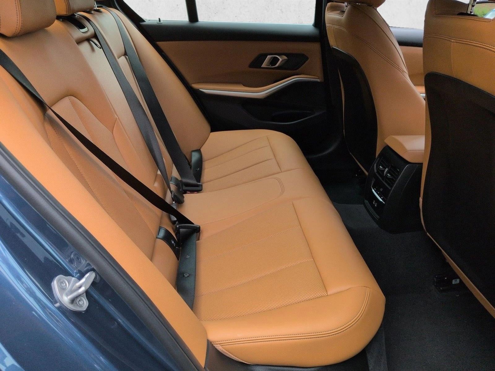 2025 BMW 330i 330i
