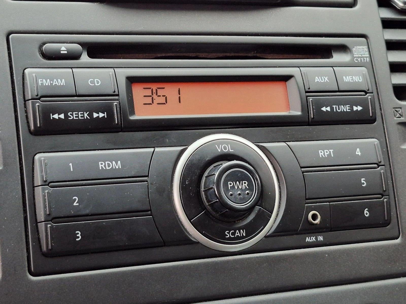 2012 Nissan Versa 1.8 S