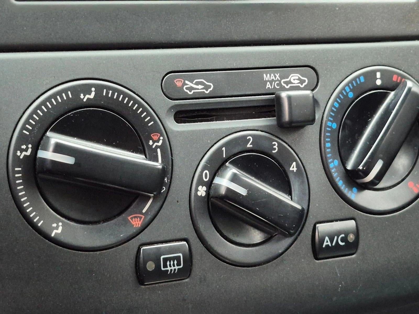 2012 Nissan Versa 1.8 S