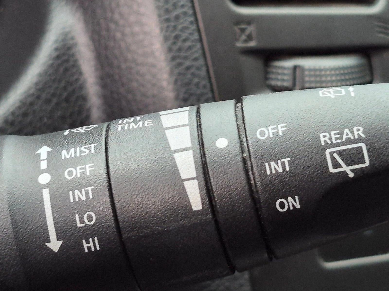 2012 Nissan Versa 1.8 S