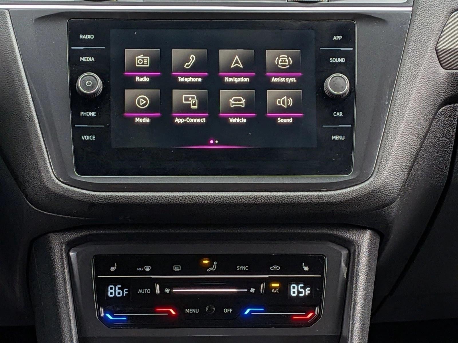 2022 Volkswagen Tiguan SE R-Line Black