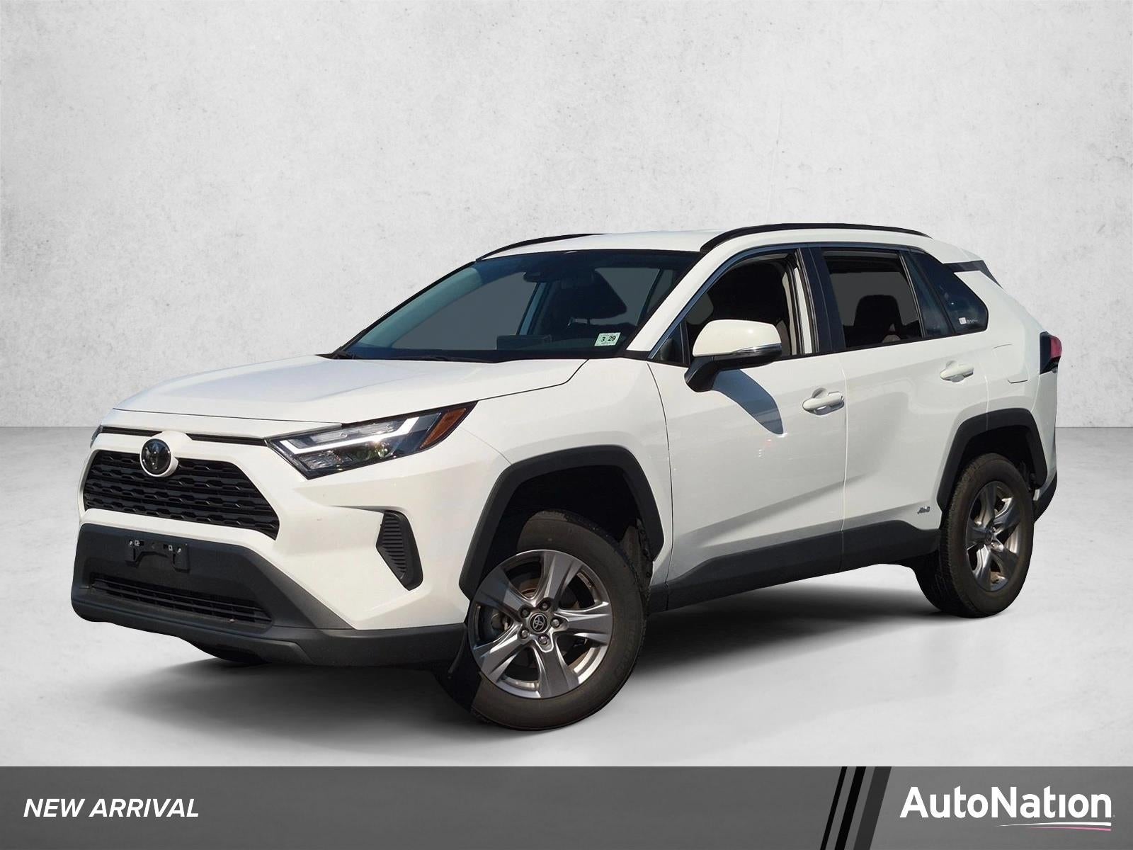 2025 Toyota RAV4 Hybrid XLE