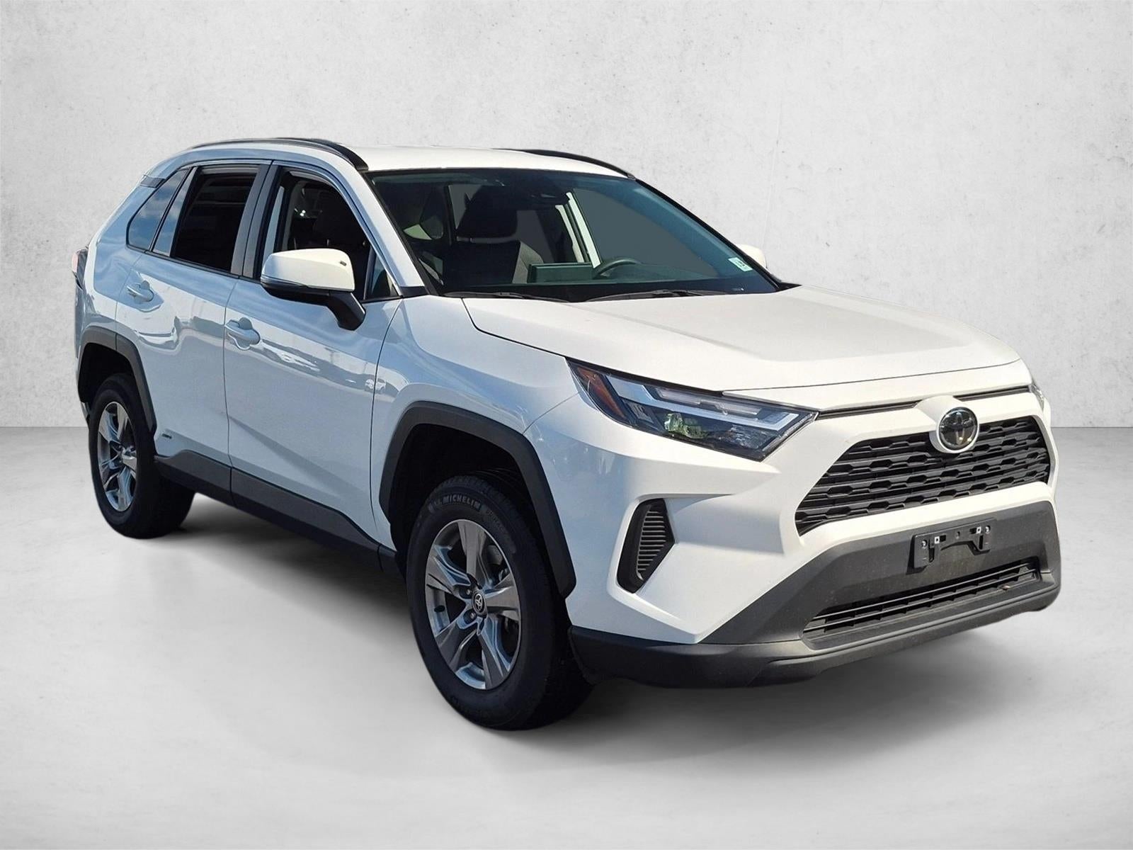 2025 Toyota RAV4 Hybrid XLE