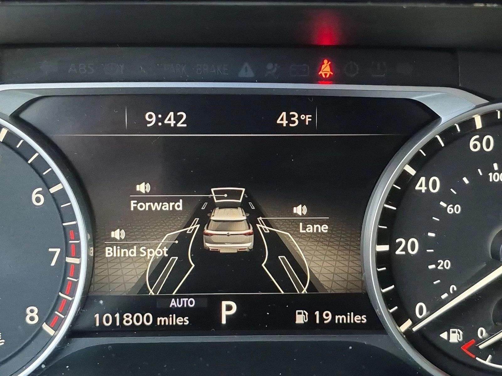 2023 Nissan Pathfinder SL