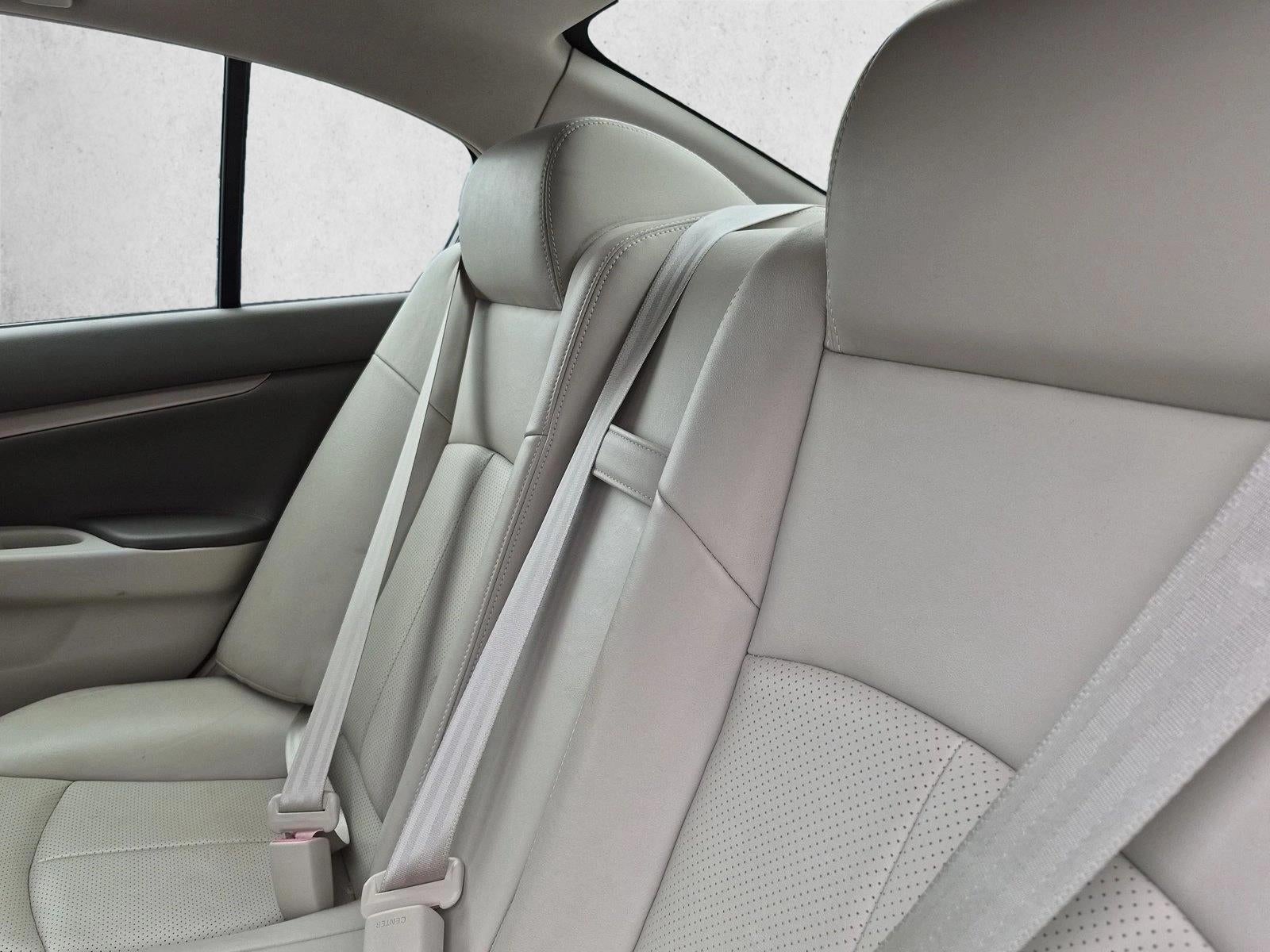 2012 INFINITI G37 Sedan x