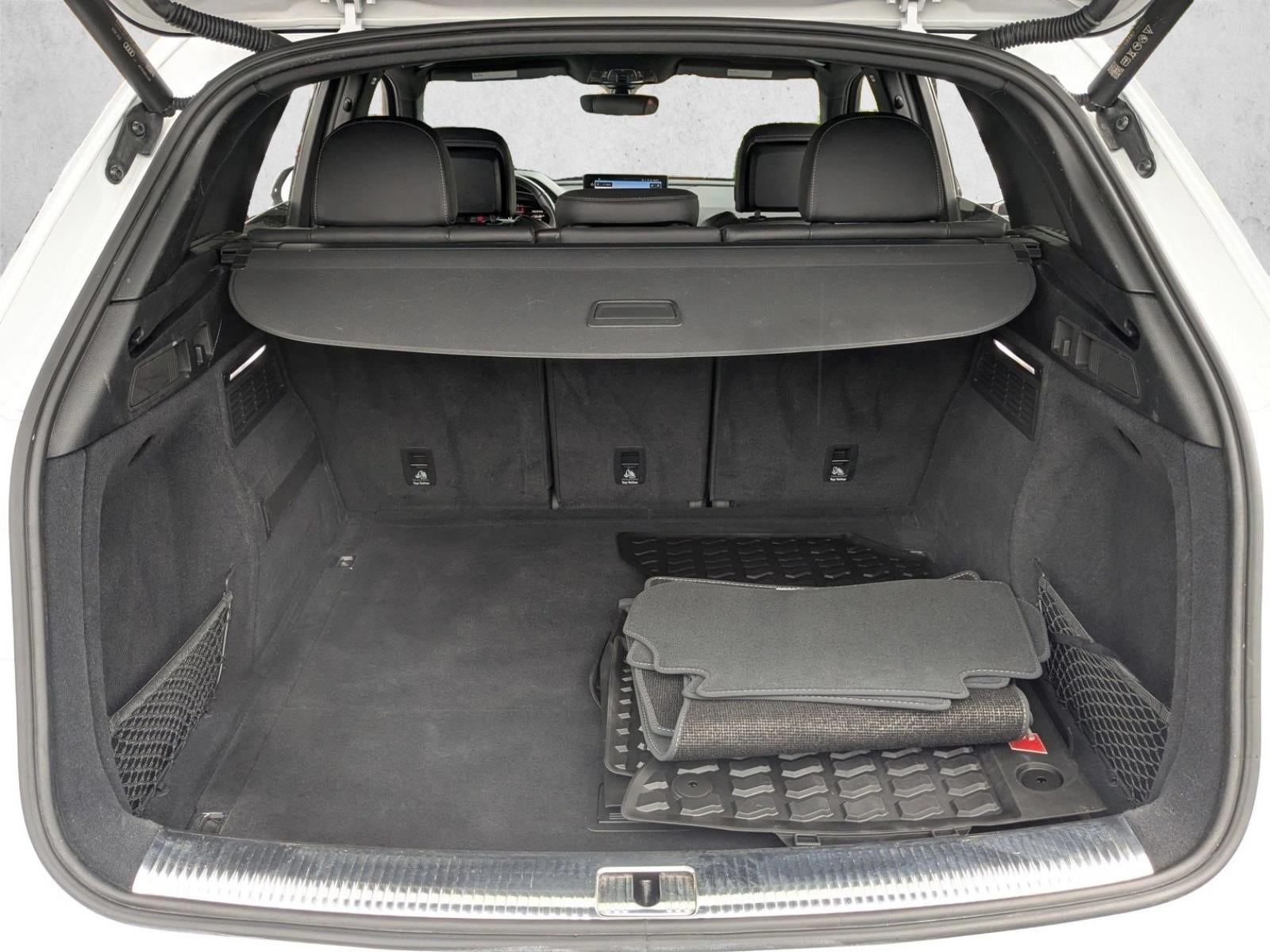 2022 Audi SQ5 Premium Plus TFSI quattro Tiptronic