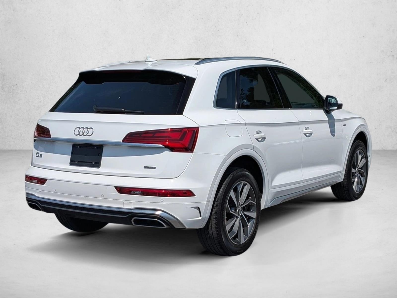 2024 Audi Q5 S line Premium Plus