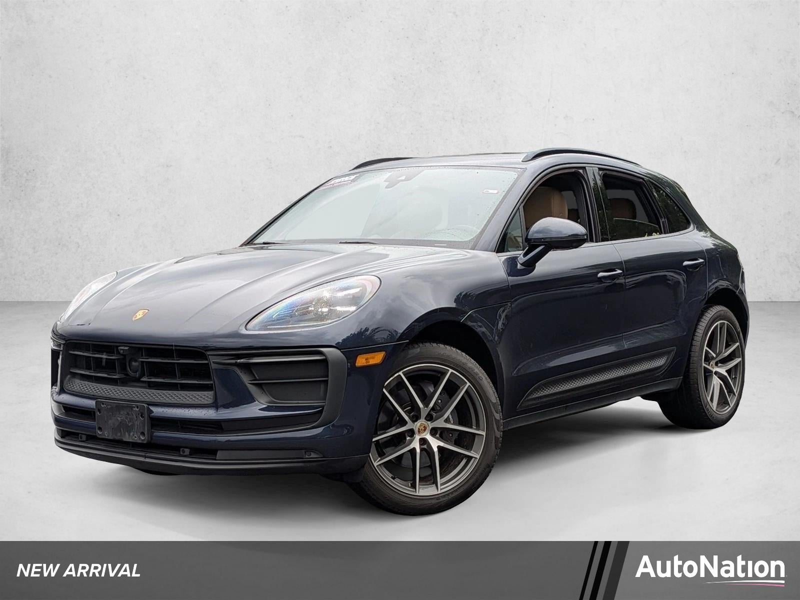2023 Porsche Macan Base