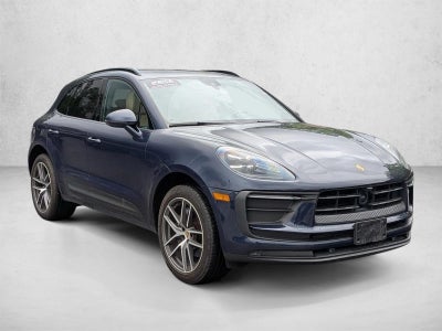 2023 Porsche Macan Base