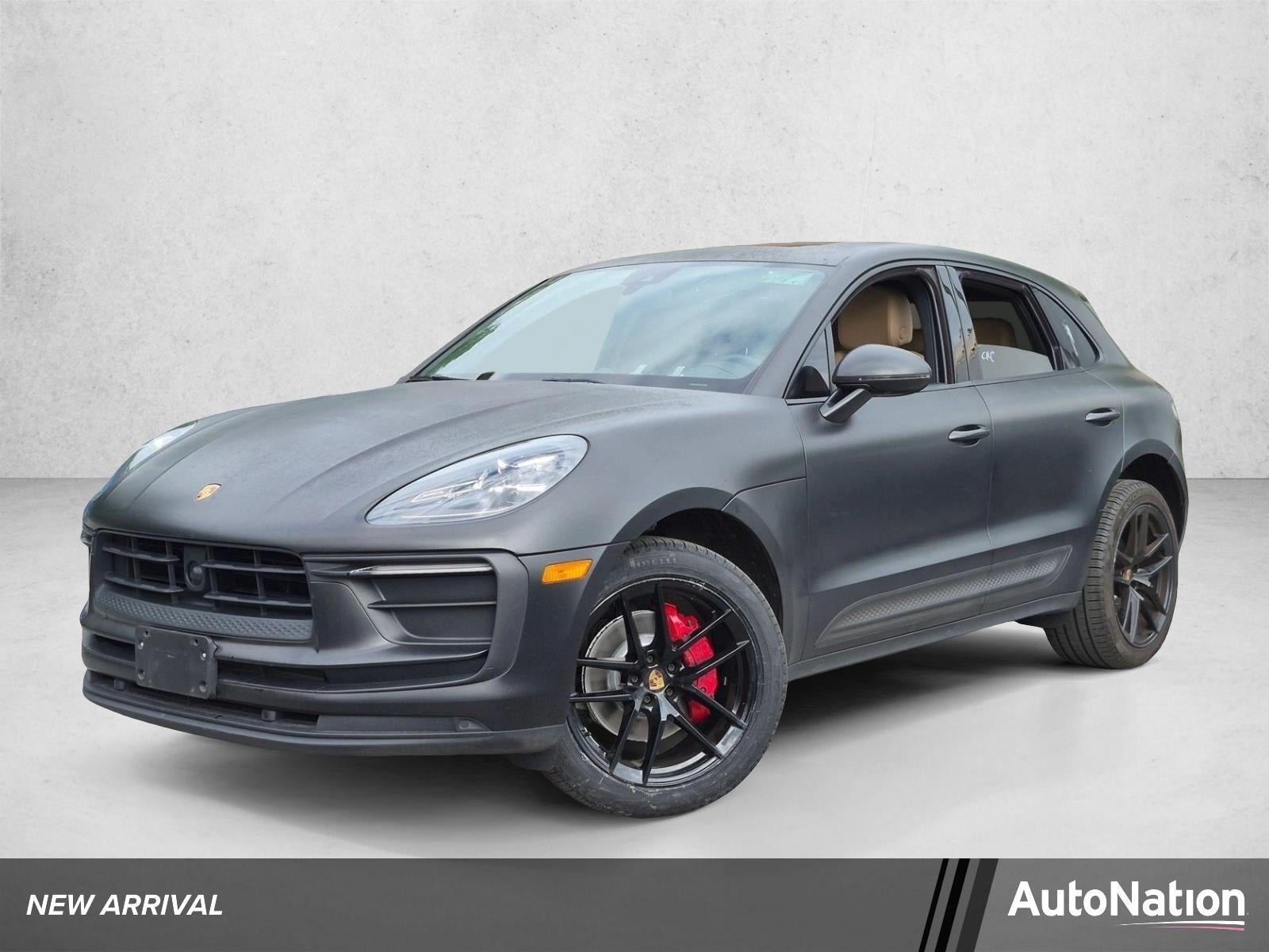 2023 Porsche Macan Base