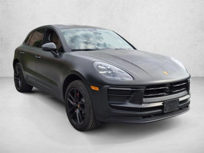2023 Porsche Macan Base