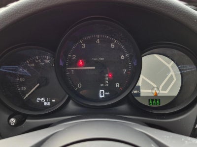 2023 Porsche Macan Base