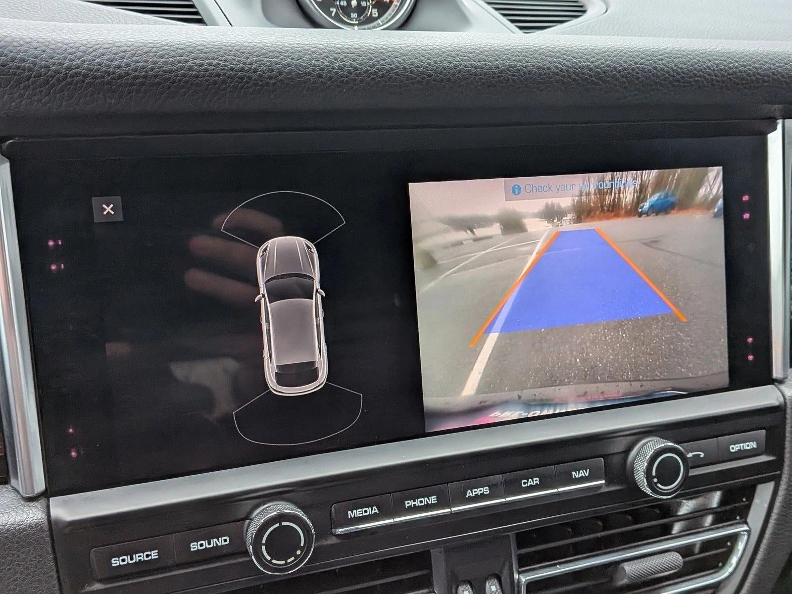 2020 Porsche Macan Base