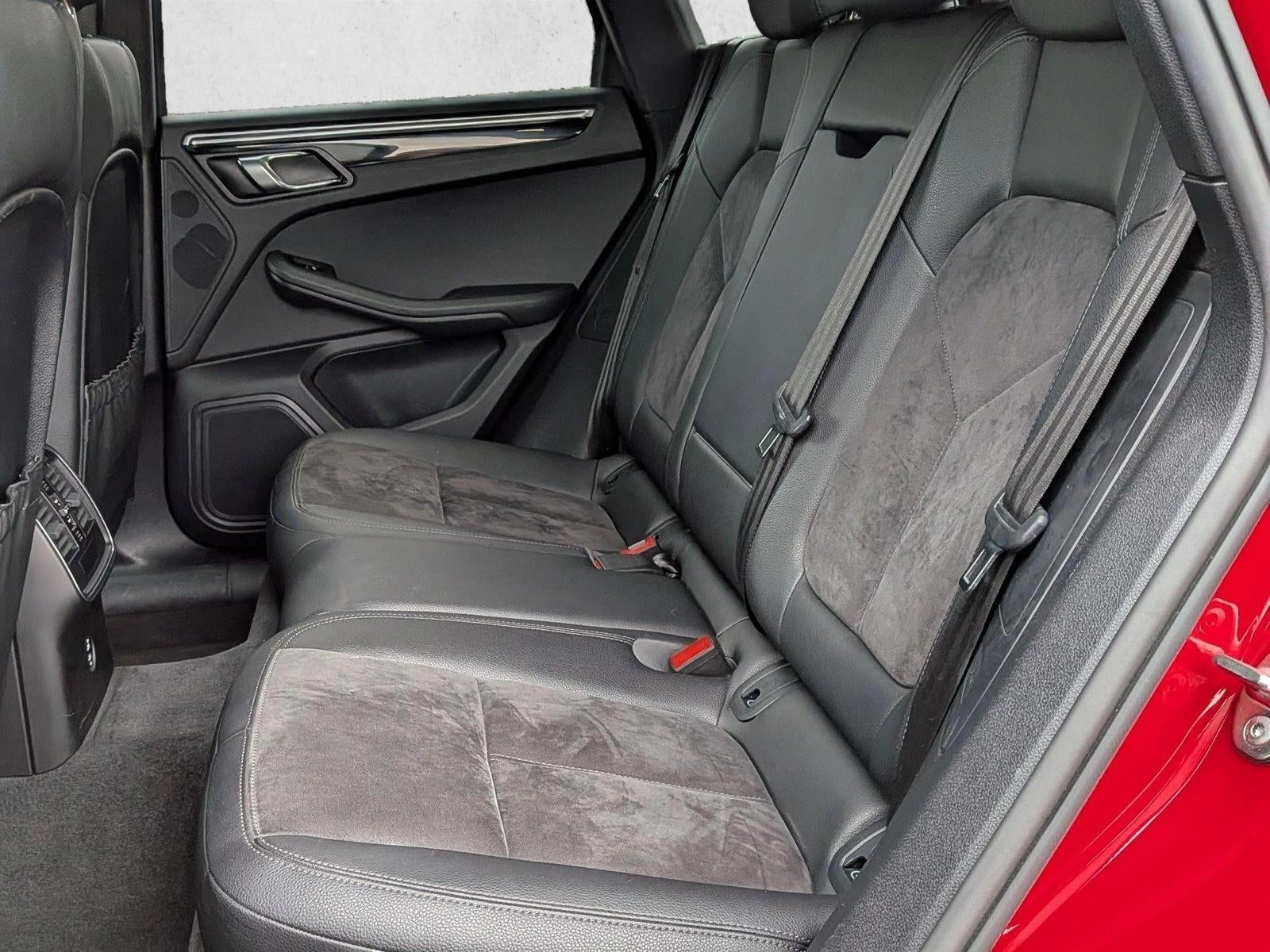 2020 Porsche Macan Base