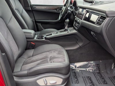 2020 Porsche Macan Base