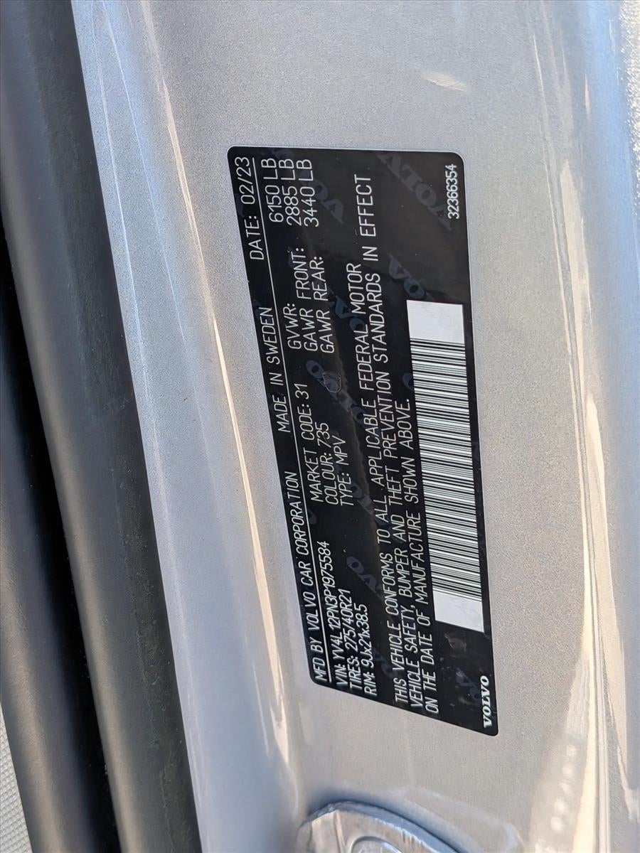 2023 Volvo XC90 B5 Plus