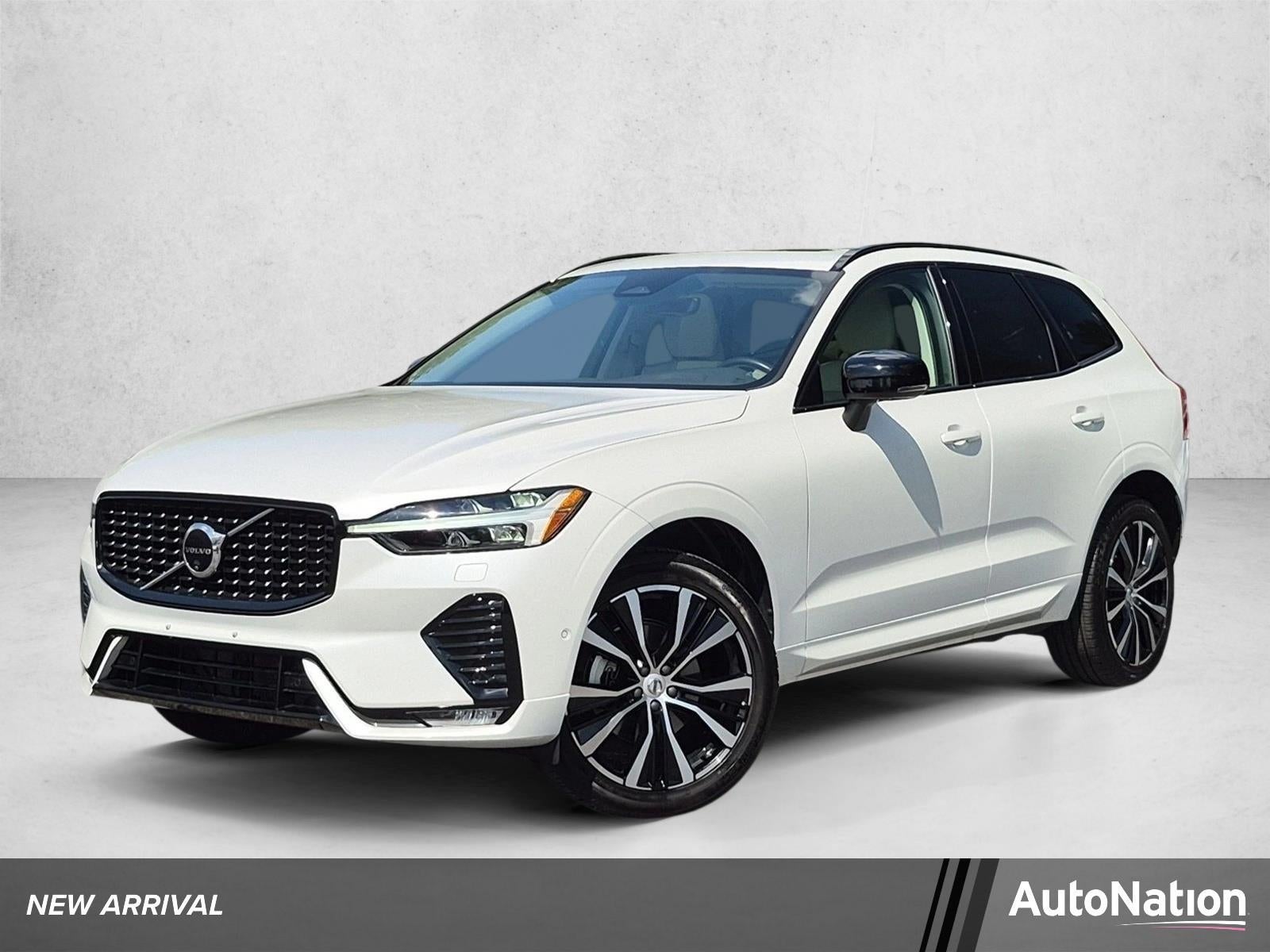 2025 Volvo XC60 B5 Plus