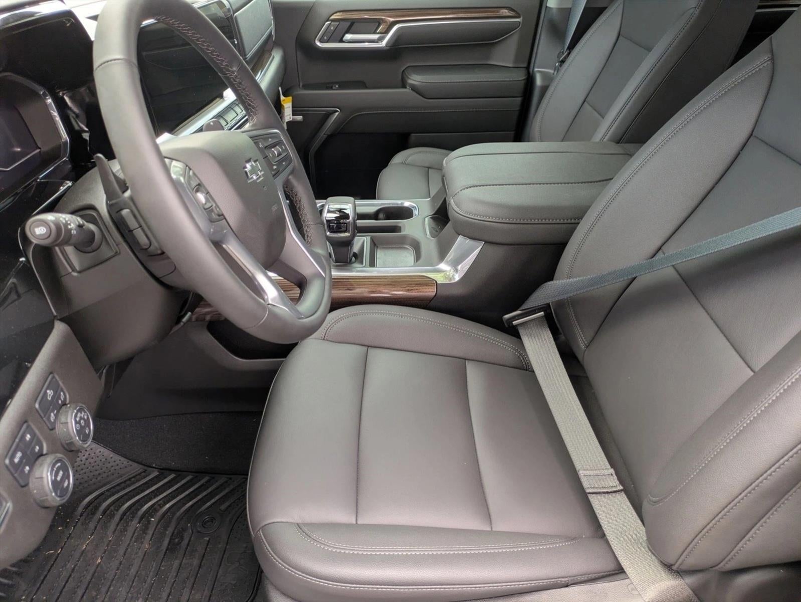 2025 Chevrolet Silverado 1500 RST