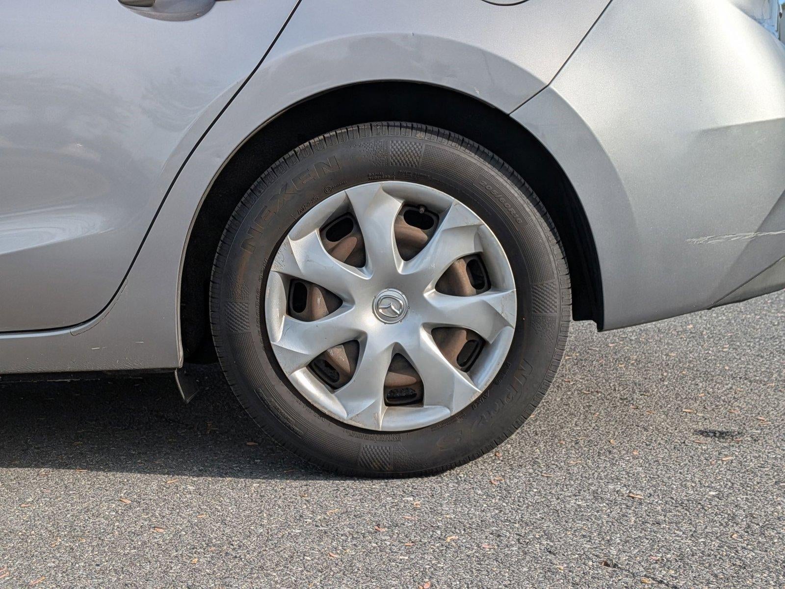 2016 Mazda Mazda3 i Sport