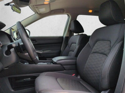 2024 Nissan Pathfinder SV 4WD