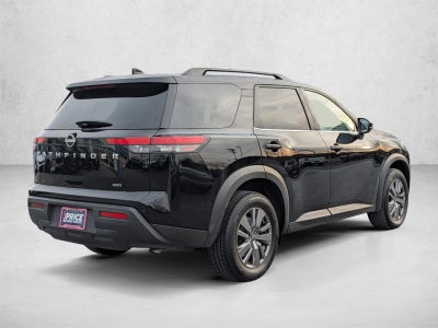2025 Nissan Pathfinder SV
