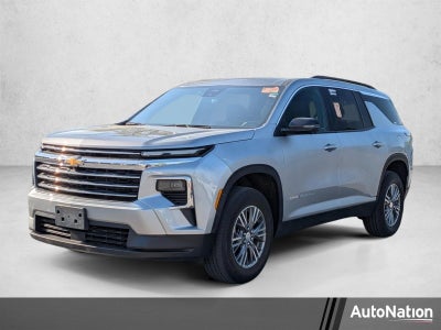 2024 Chevrolet Traverse LT