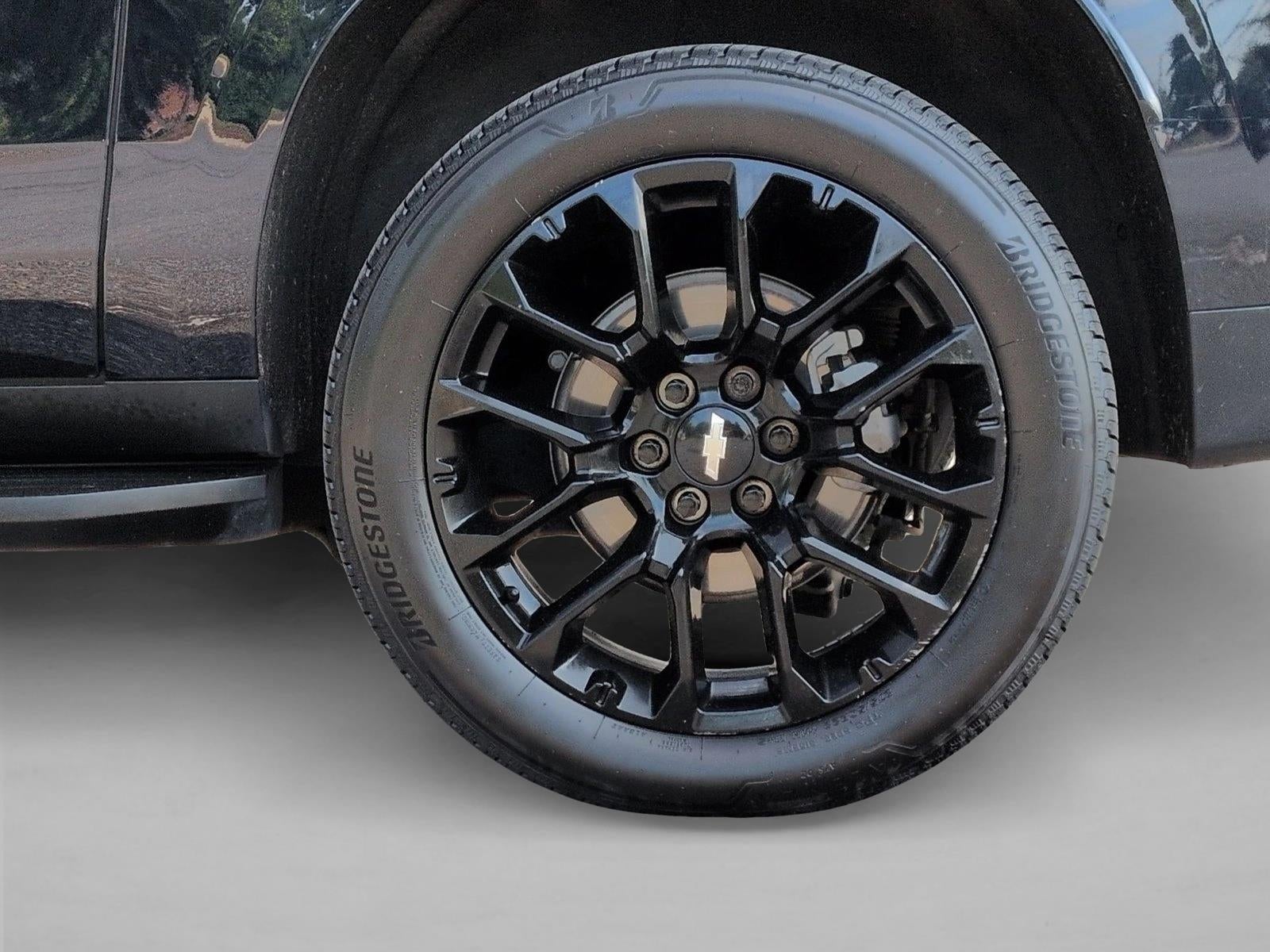 2023 Chevrolet Suburban LS