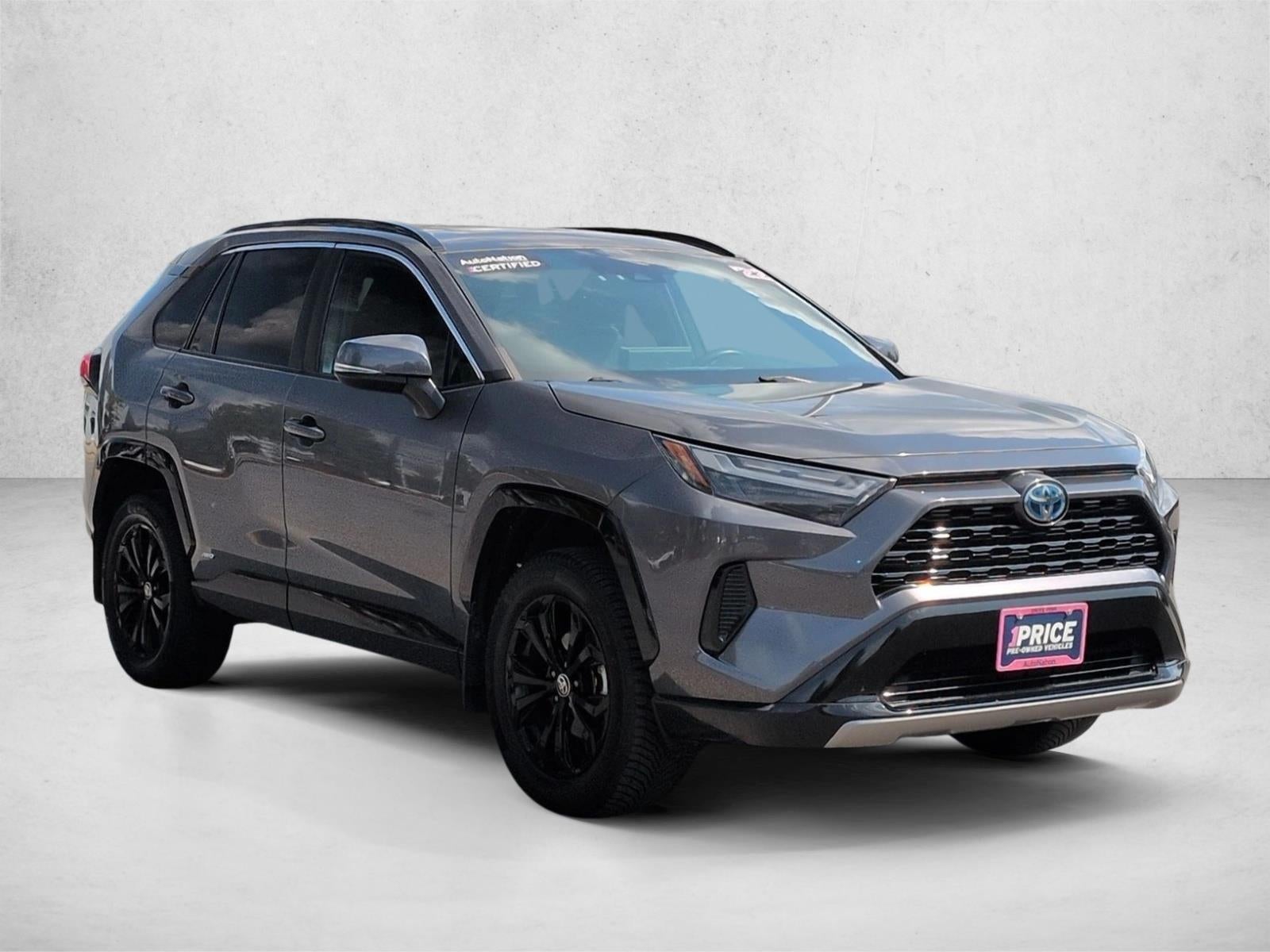 2022 Toyota RAV4 Hybrid SE