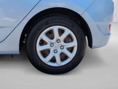 2013 Hyundai Accent GS
