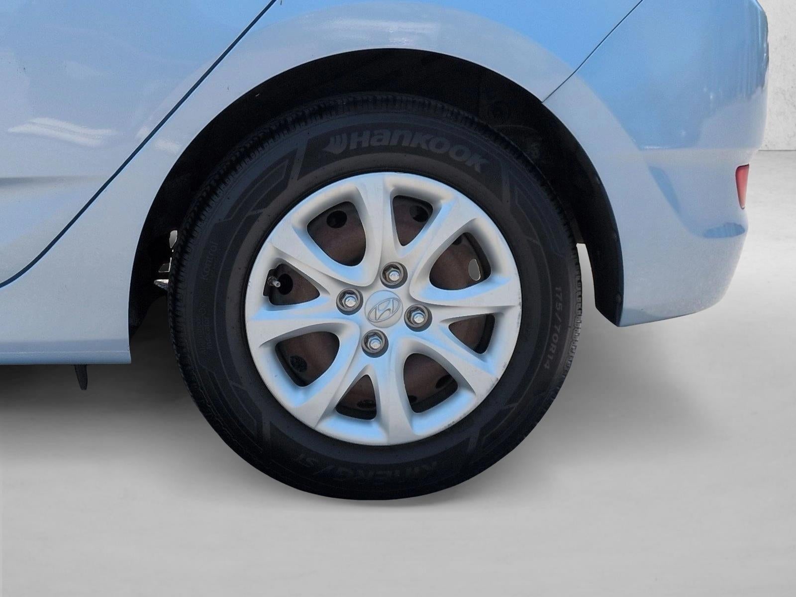 2013 Hyundai Accent GS