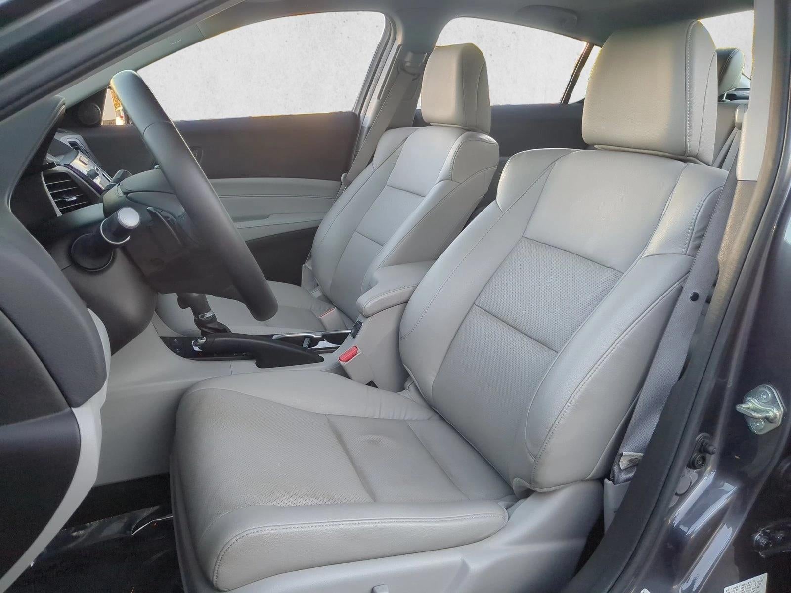 2017 Acura ILX Sedan w/Premium Pkg