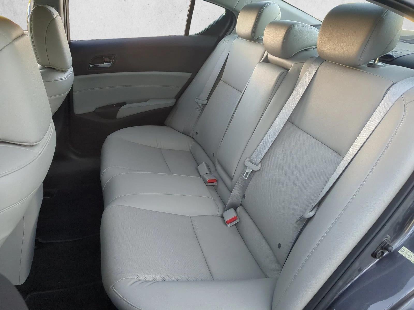 2017 Acura ILX Sedan w/Premium Pkg