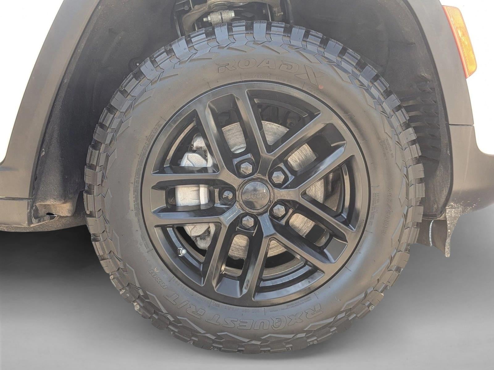 2023 Jeep Grand Cherokee Laredo 4x4
