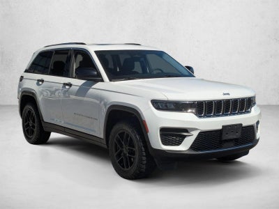 2023 Jeep Grand Cherokee Laredo 4x4